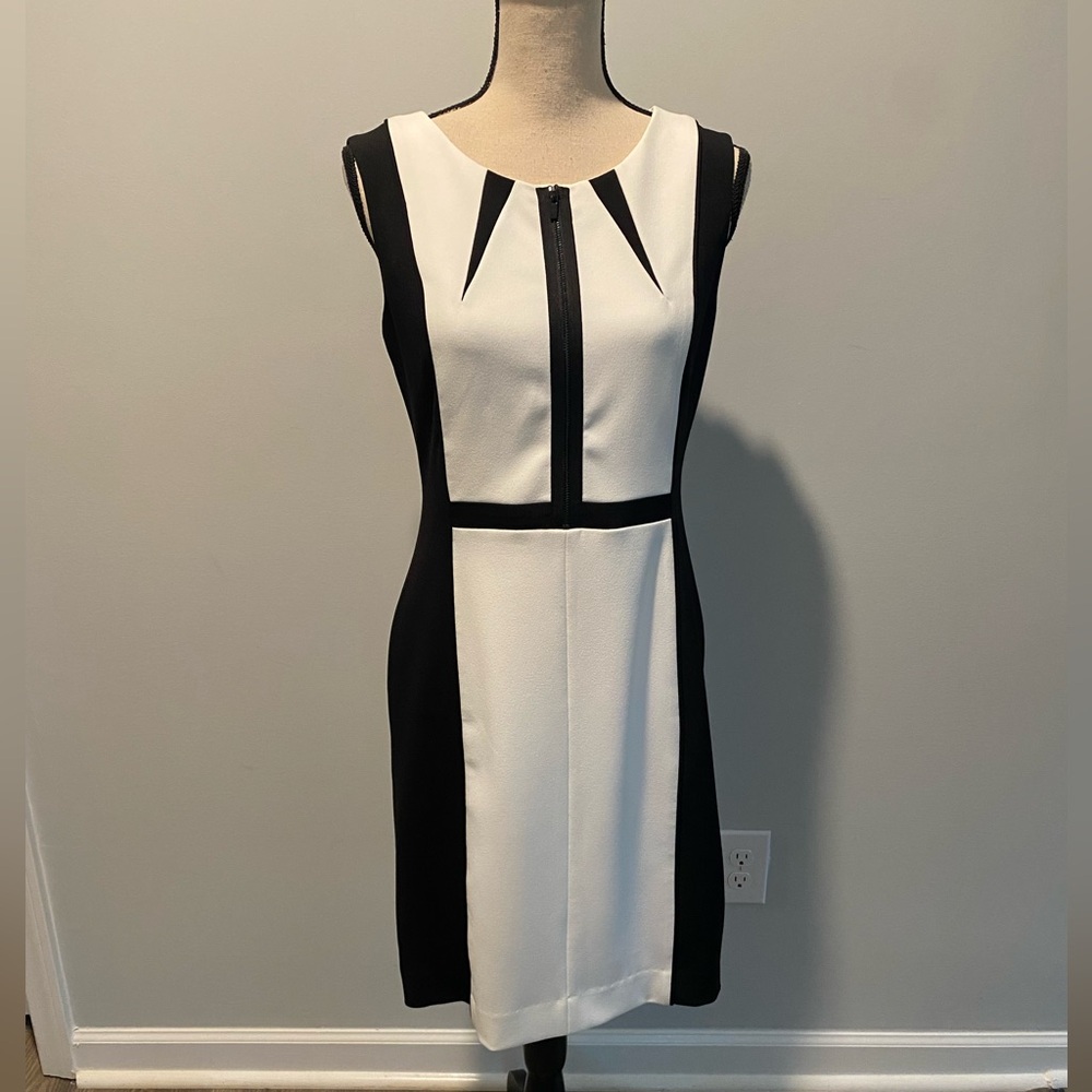 Tahari Levine Studio Colorblock Sheath Dress Women’s size 4 Lined Black White